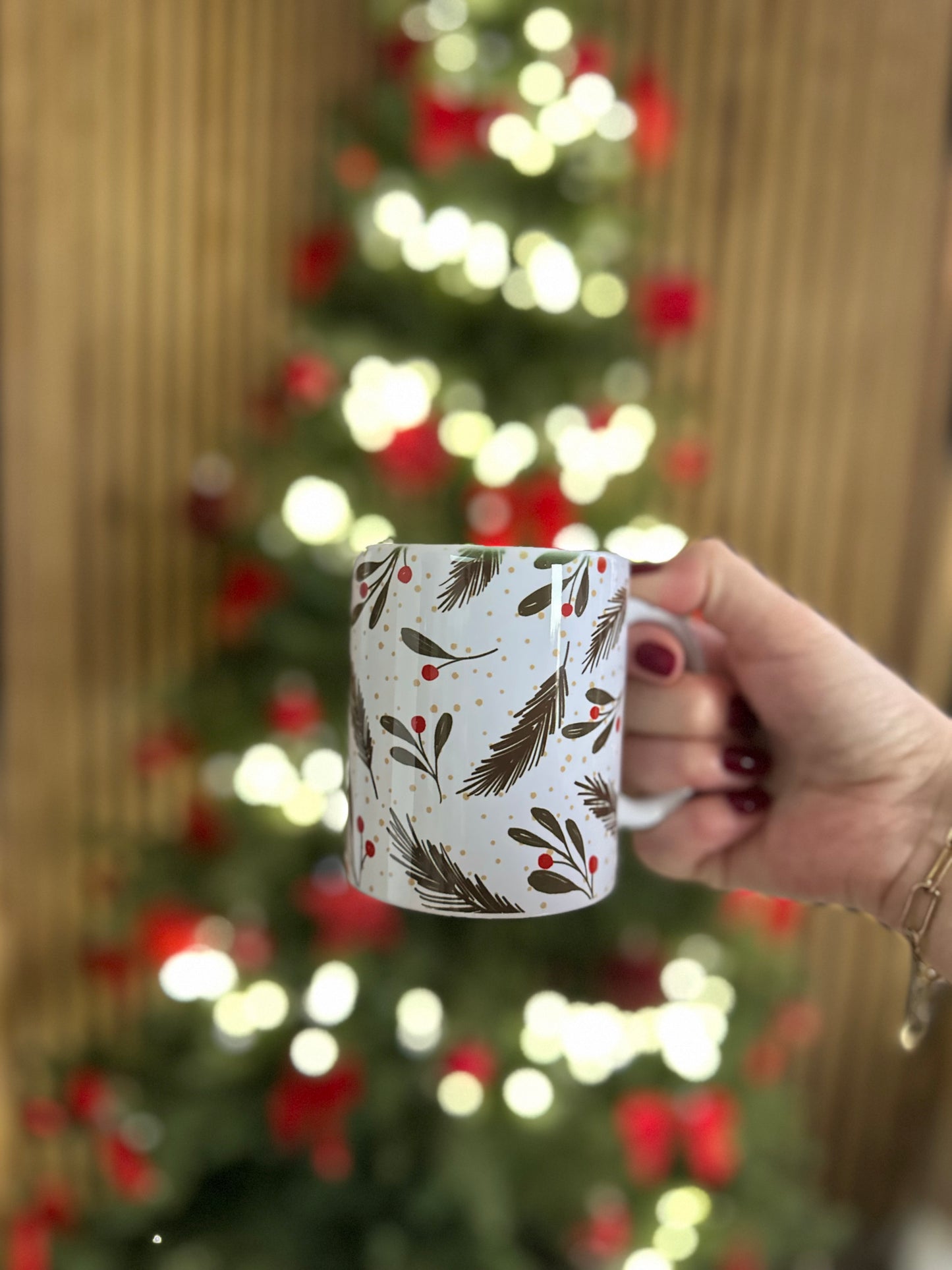 đ Mug ForĂȘt dâHiver â branches de pin & petites baies