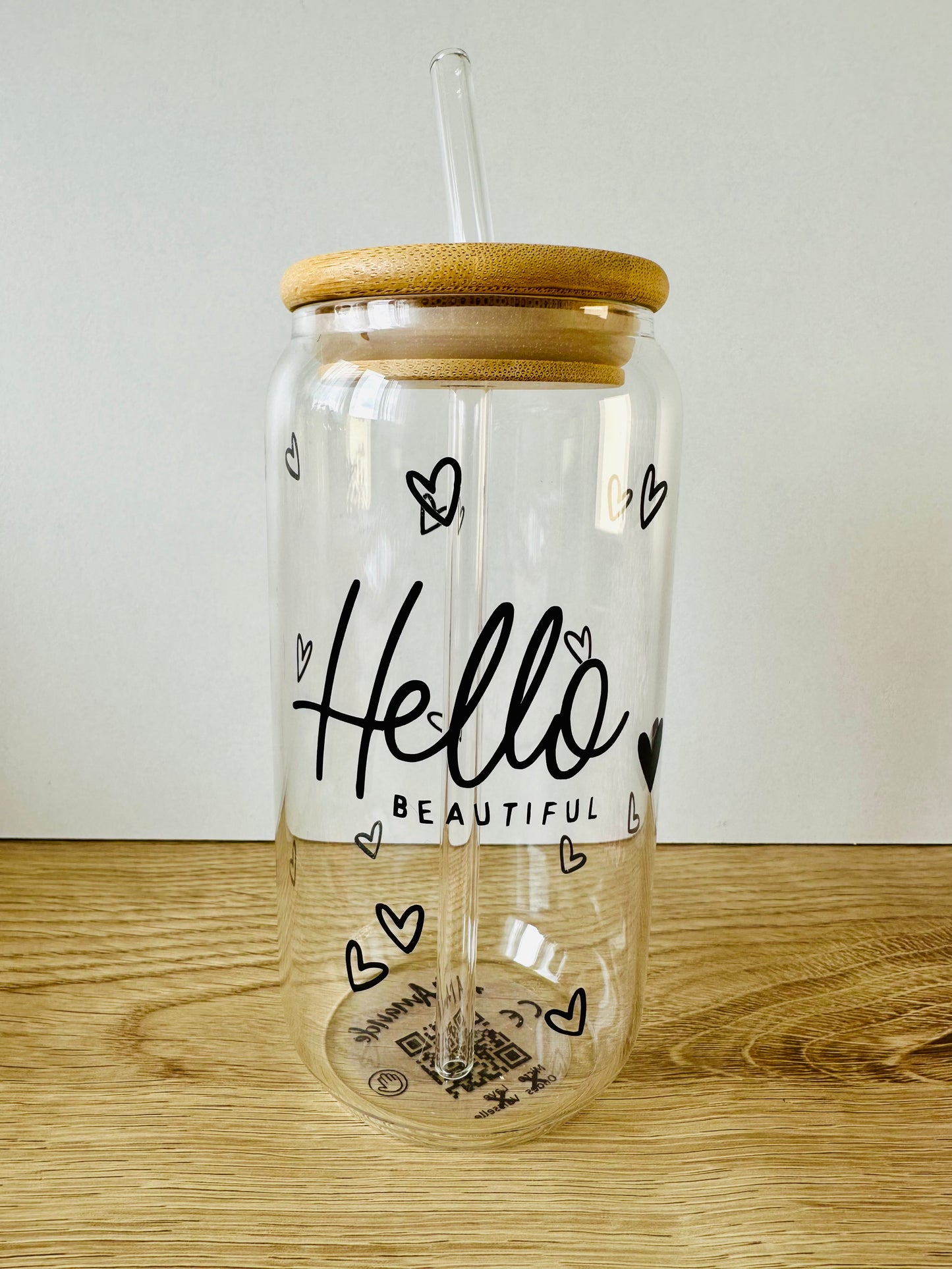 💬 “Hello Beautiful”