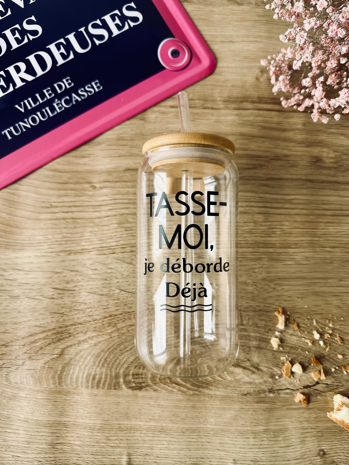 "Tasse-moi, je déborde déjà" 🫠